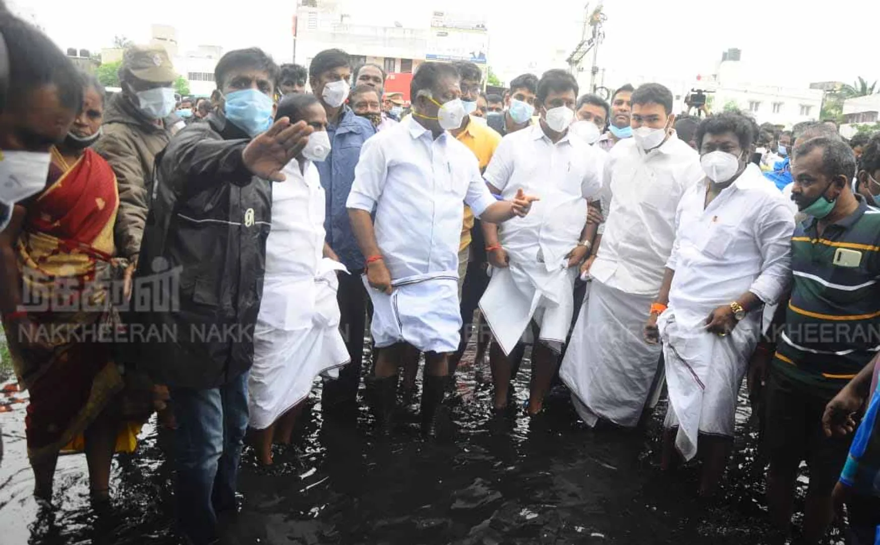 nivar cyclone chennai heavy rains deputy cm paneerselvam visit 